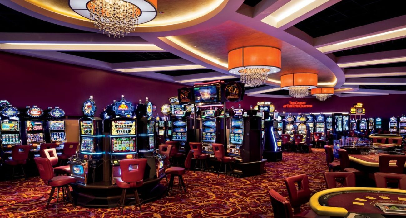 Experience Blackjack Bliss at Royalcasino88 Casino
